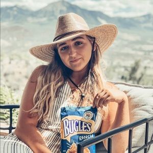 Meet your Posher, Kylee